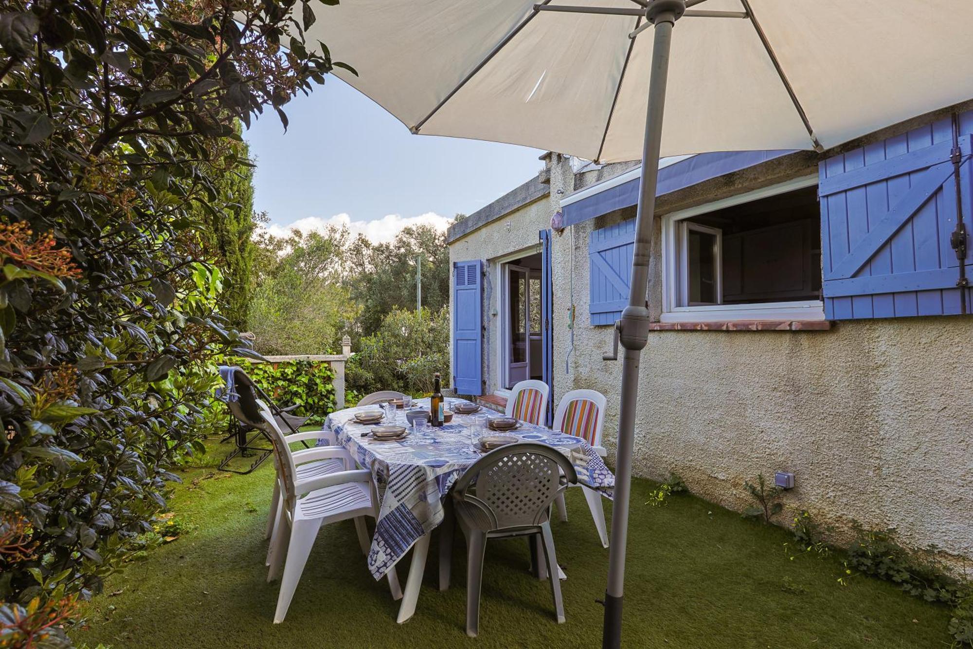 Atypique, Cabanon Bord De Casa de Férias *