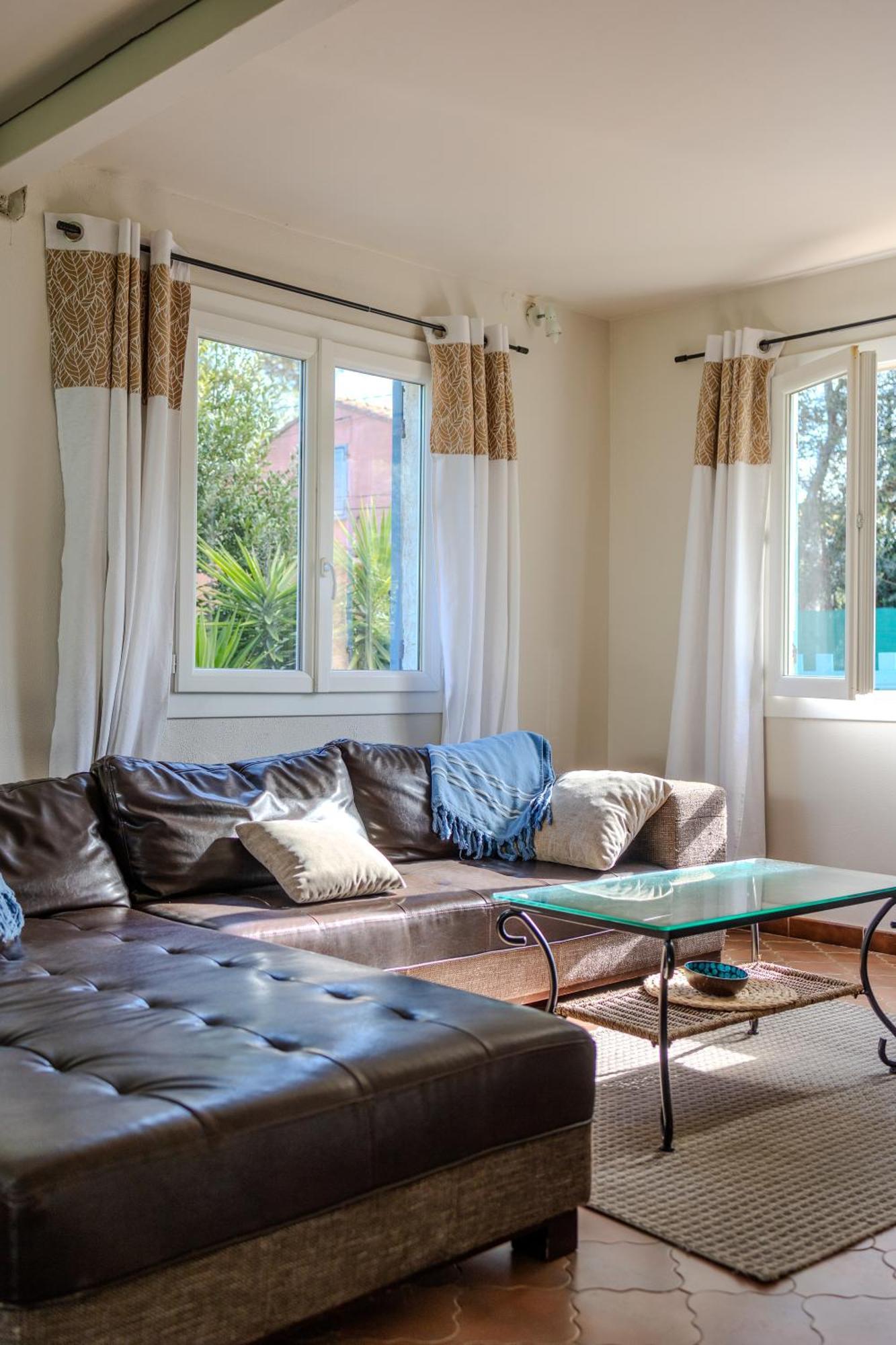 Atypique, Cabanon Bord De * Hyeres