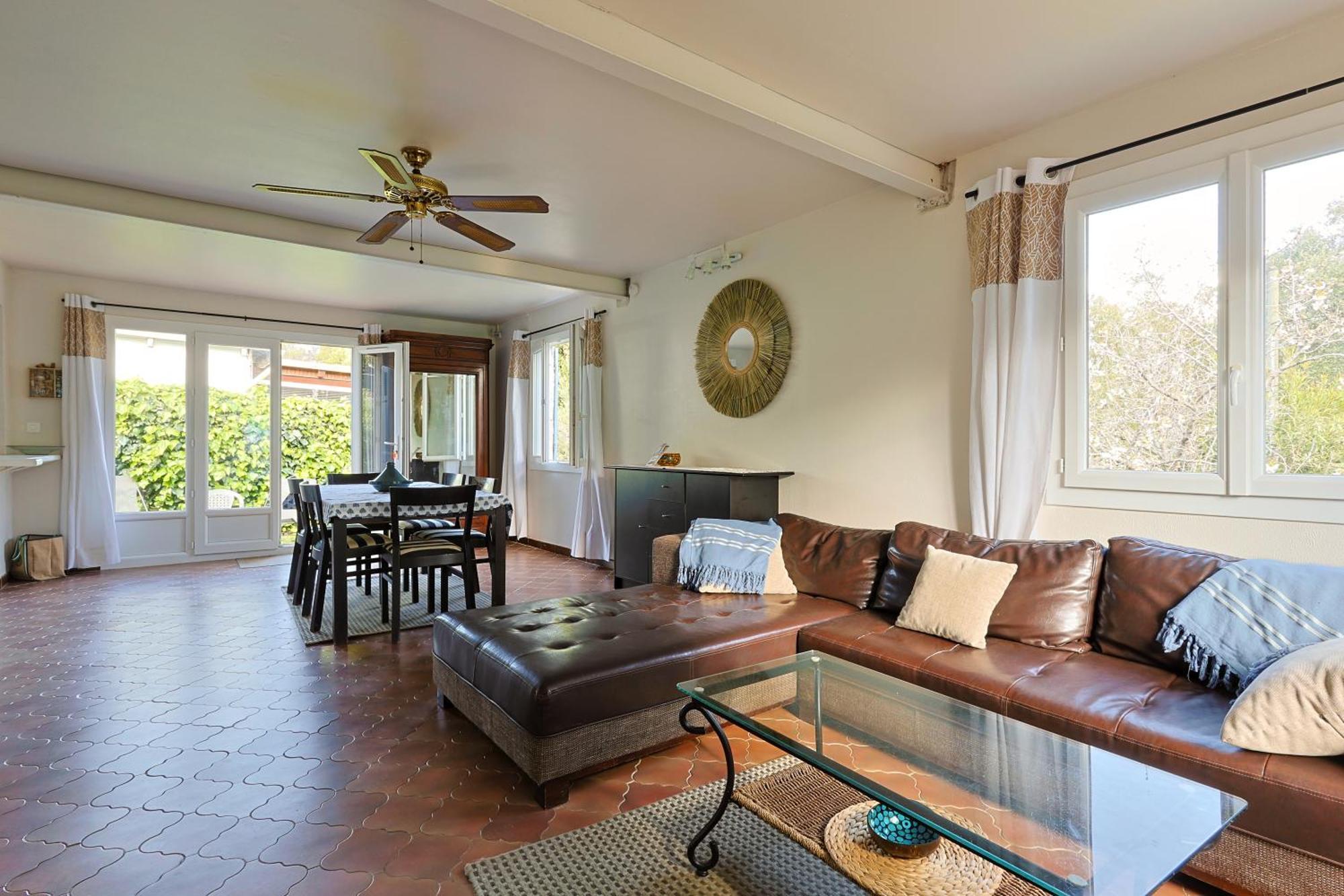 Atypique, Cabanon Bord De Holiday home Hyeres