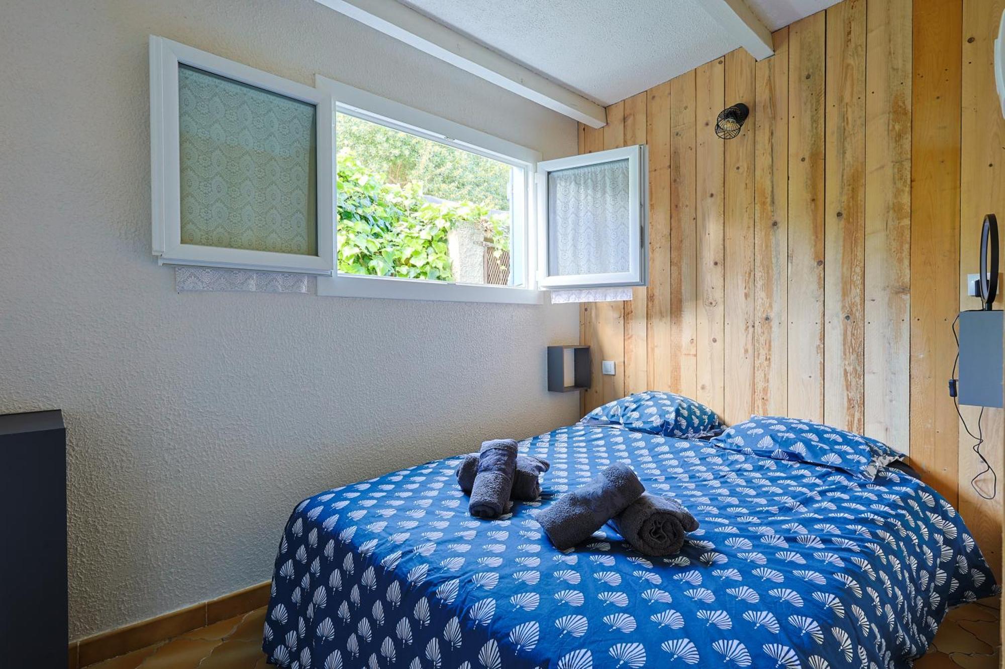 Atypique, Cabanon Bord De * Hyeres