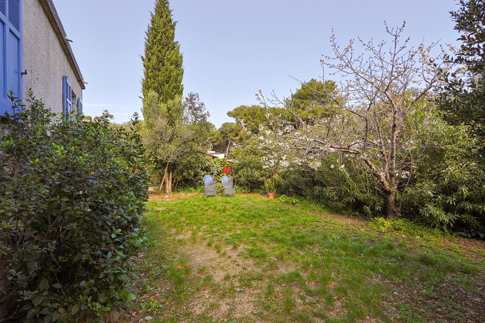 Atypique, Cabanon Bord De Holiday home *