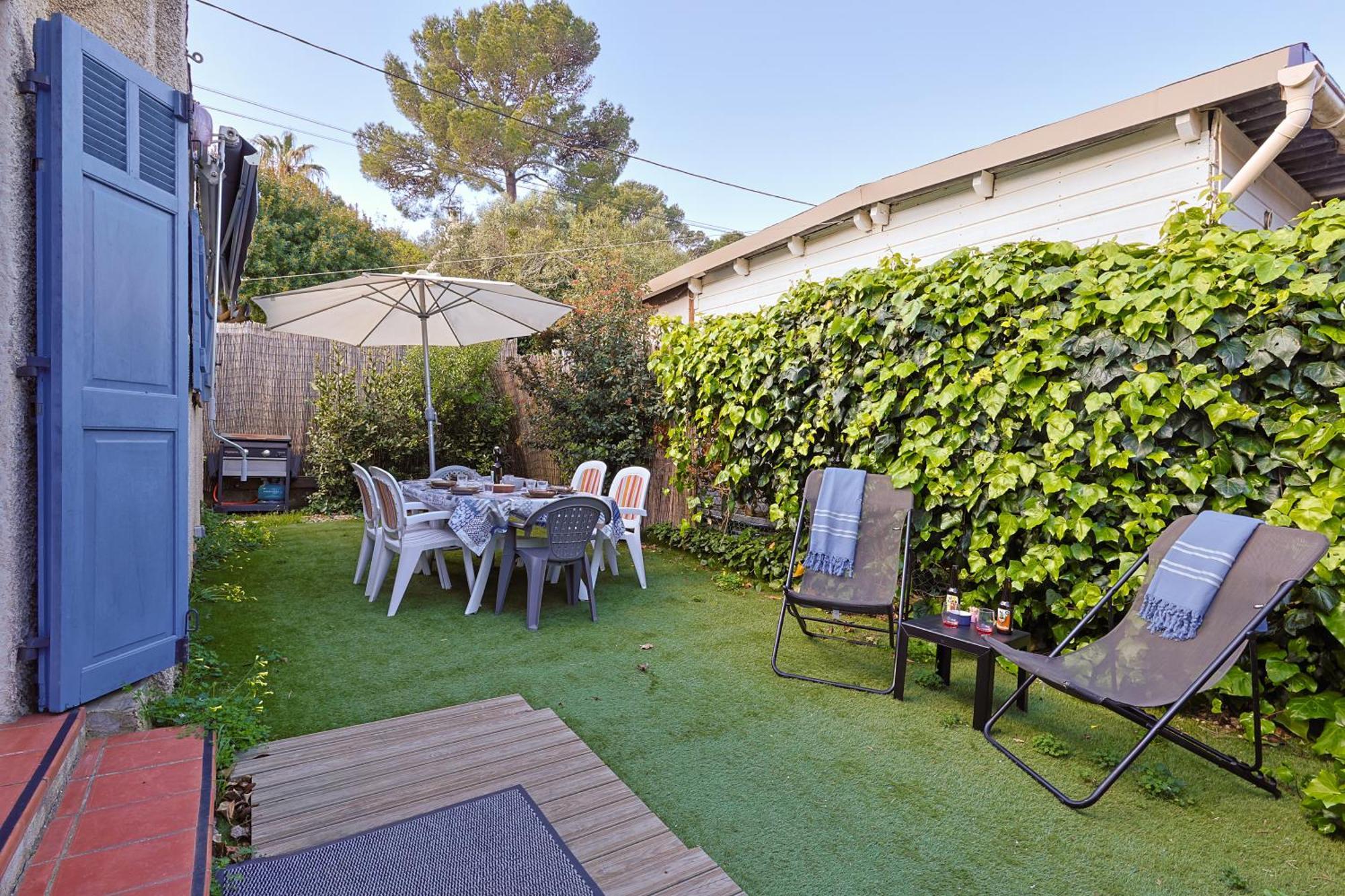 Atypique, Cabanon Bord De * Hyeres